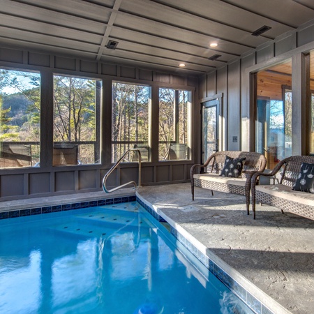 Bearfoot Splash Hideaway