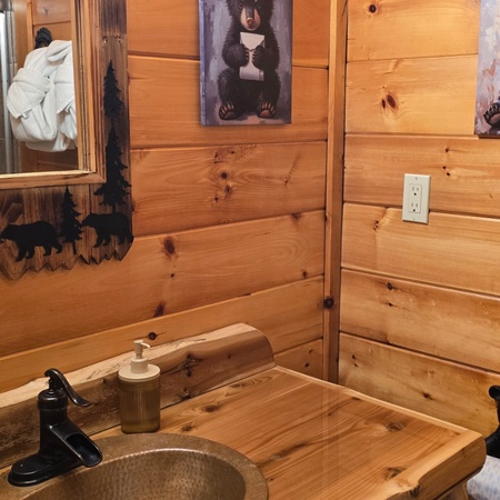 Honey Bear Lodge