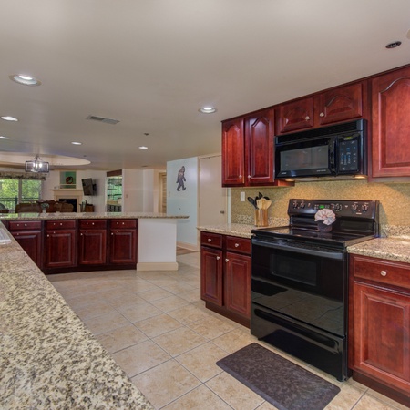 Cs Creekside Condo