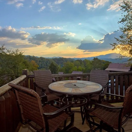 Rocky Top Lodge