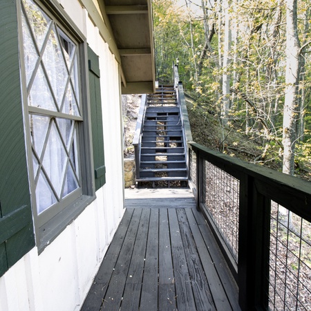 Hillside Hideaway