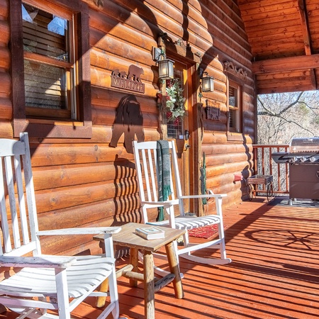 Smokey's Hideaway