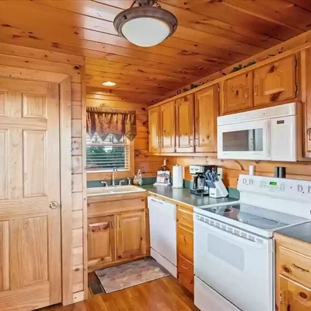Heavenly Peak Lodge