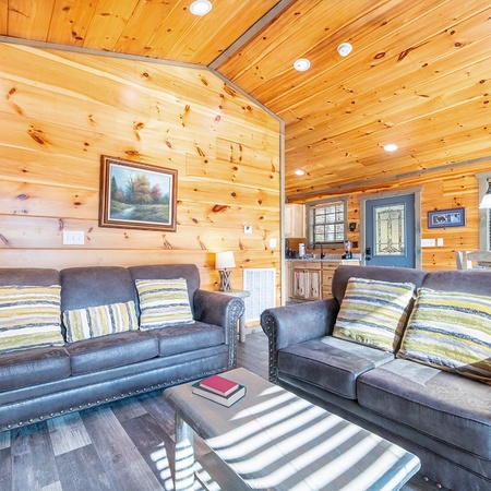Country Bear Hideaway