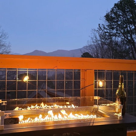 Honey Bear Lodge