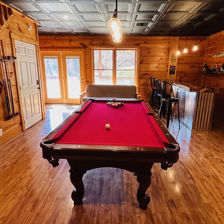 Moonshine Lodge