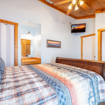Moonshine Lodge