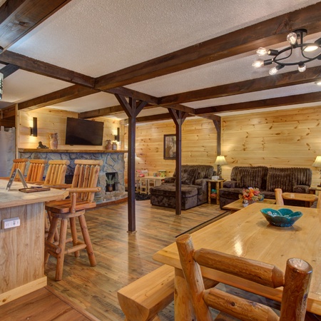 Honey Bear Lodge