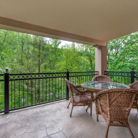 Cs Creekside Condo