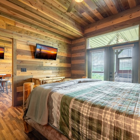 The Lodge At Coopers Hawk