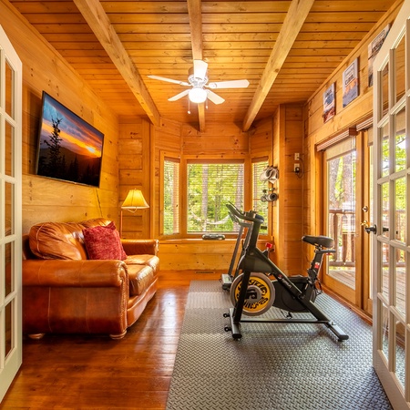 Smoky Breeze Retreat