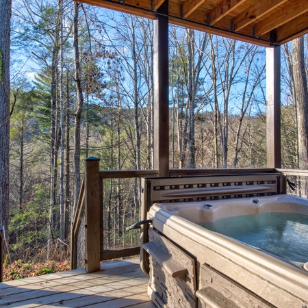 Bearfoot Splash Hideaway