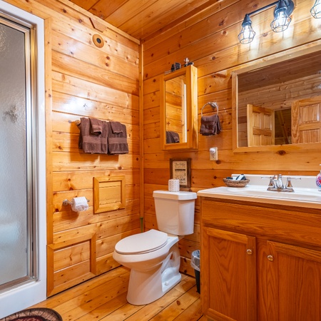 Bear Essentials Lodge