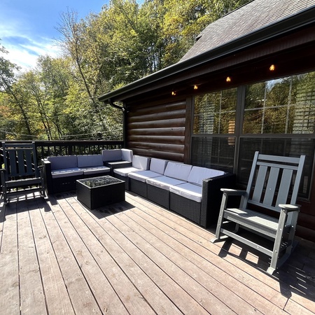 Cabin on the Creek