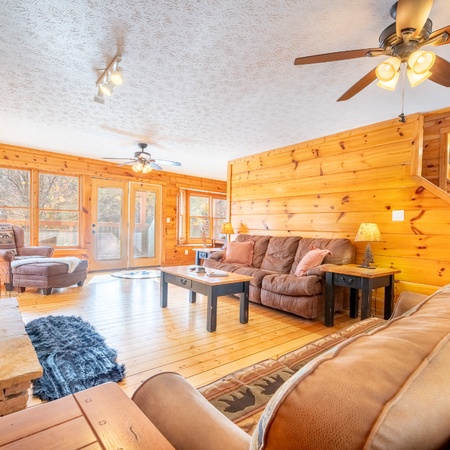 Moonshine Lodge