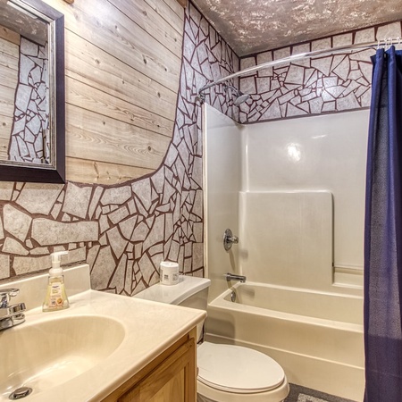 Cozy Bear Lodge