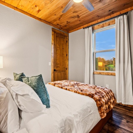 Lookout Lodge