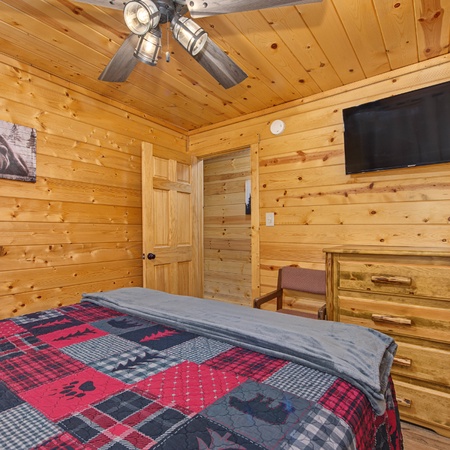 Honey Bear Lodge