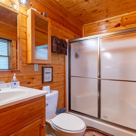 Bear Essentials Lodge
