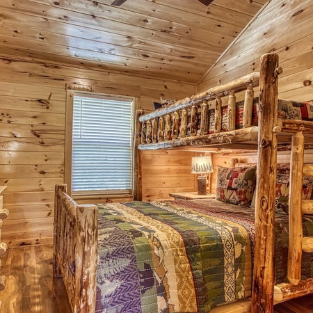 Smokey Peak Inn