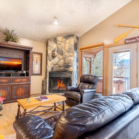 Cozy Bear Hideaway