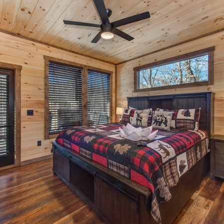 Bearfoot Splash Hideaway