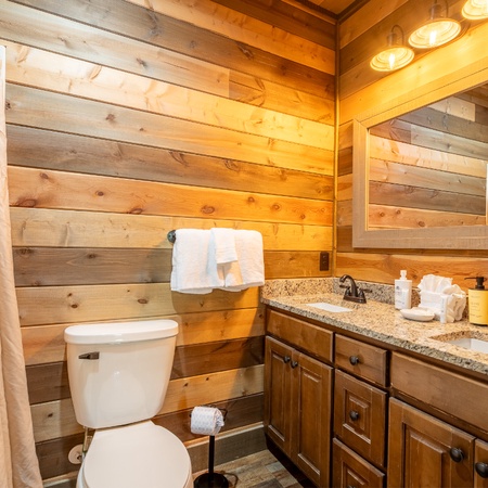 The Lodge At Coopers Hawk