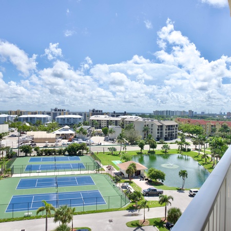 Estero Beach & Tennis 806-B