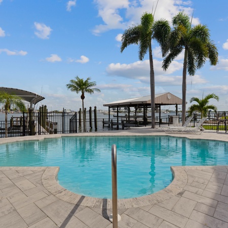 Dock Holiday