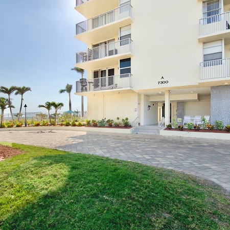 Estero Beach & Tennis 1004-A