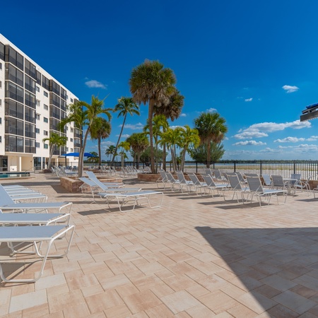 Carlos Pointe #515 - The Pelican Pad