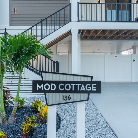 Mod Cottage