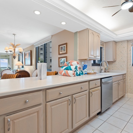 Caper Beach Club 314