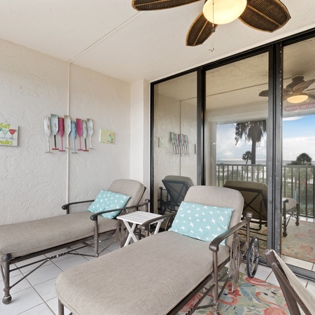Caper Beach Club 313