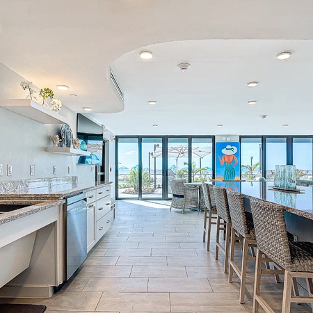 Caper Beach Club 313