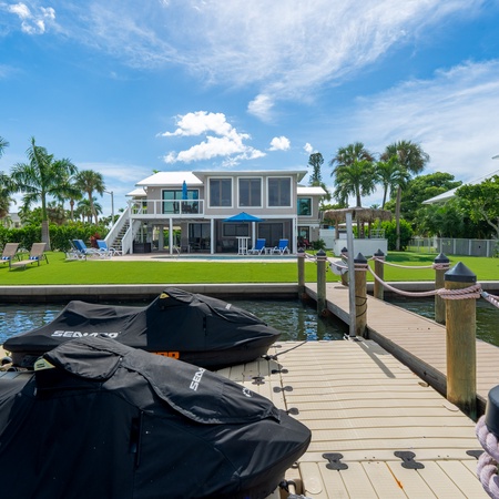 Club 205 At Bayview