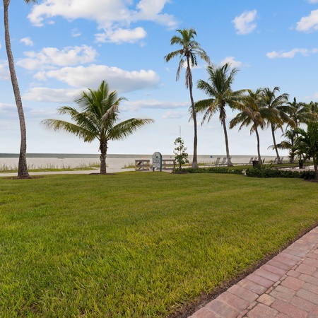 Seaside Condo 109