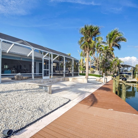 Paradise Palms