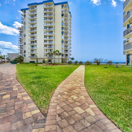 Estero Beach & Tennis 605-C