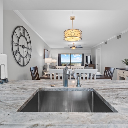 Carlos Pointe #213 Paradise Pointe