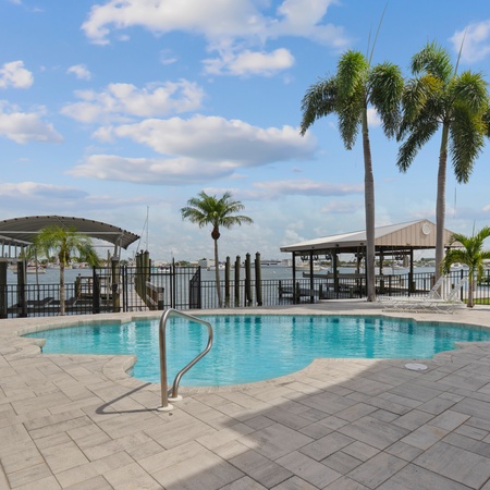 Dock Holiday