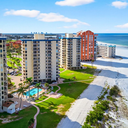 Estero Beach & Tennis Club-Penthouse 1A