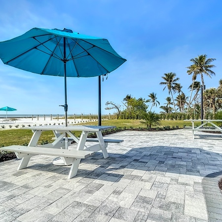 Caper Beach Club 314