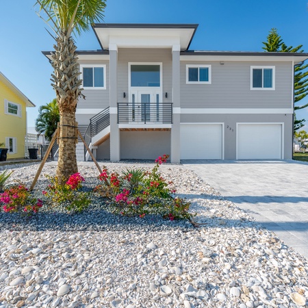 Shella Close To The Beach