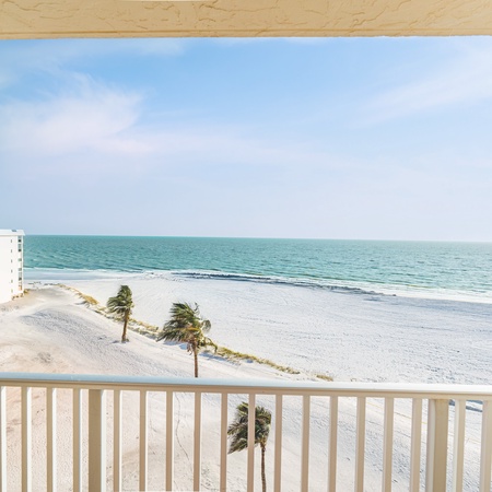 Estero Beach & Tennis 605-C