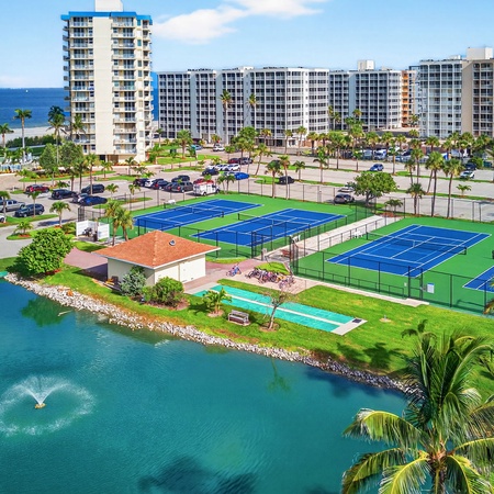 Estero Beach & Tennis Club-Penthouse 1A