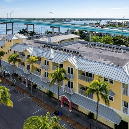 Harbour House 215