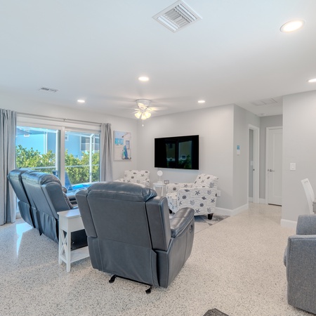 Miramar Palms