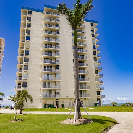 Estero Beach & Tennis 804-C