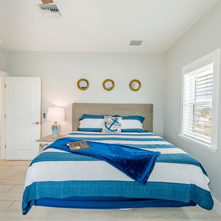Captain's Quarters